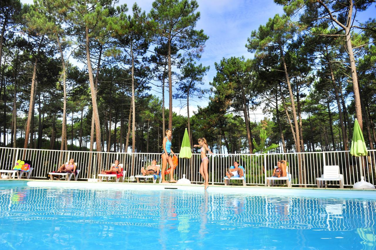 Vtf Les Bruyeres Hotel Maubuisson Buitenkant foto